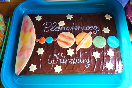 Der
                                        Planetenwegkuchen
