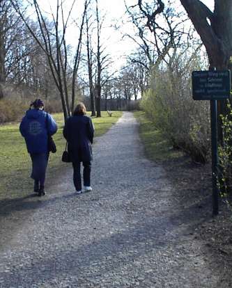 Spazierweg am Oberen Neubergweg